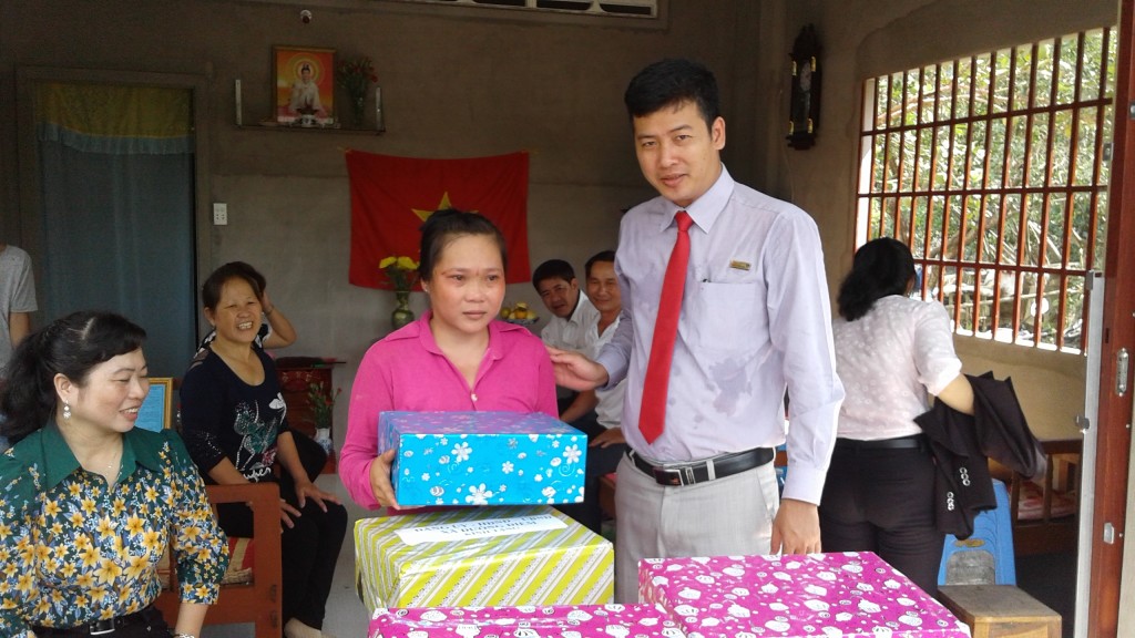 tặng nhà đại đoàn kết2