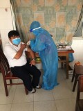 Tiêm vaccine Covid-19 mũi 2 cho đối tượng đã tiêm mũi 1 tại điểm tiêm phòng Khám Đa khoa Vĩnh Kim